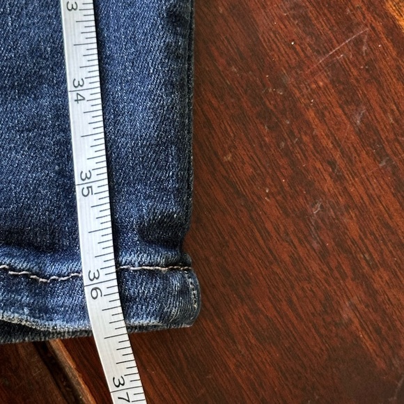 Good American Good Legs Crop Skinny Jeans Blue Size 10/30
Stretch - Picture 8 of 8